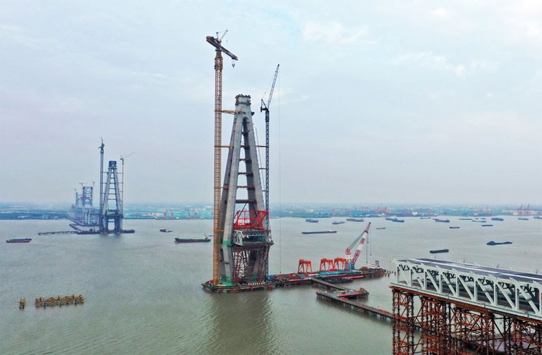 常泰长江大桥建设有序推进