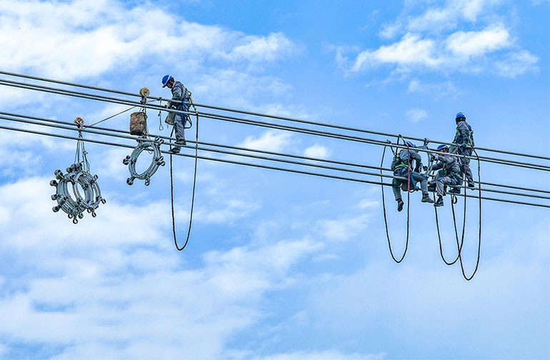 安徽芜湖：“甘电入浙”特高压直流输电工程建设忙